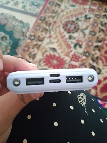 айфон 7 с: Внешний аккумулятор (power bank) 10+ с фонариками - Емкость: заявлено — 2