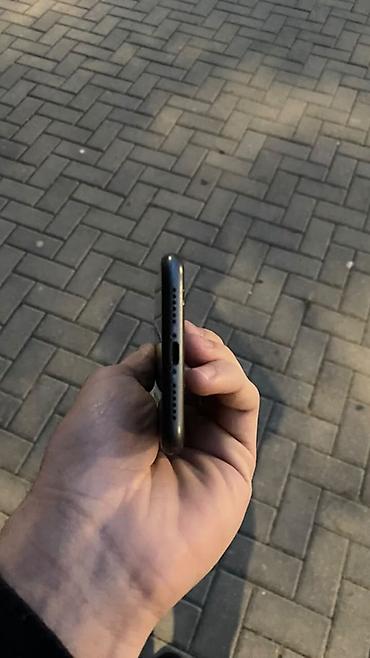iphone 12 pro ekran: IPhone 11, Qara, Face ID — 5