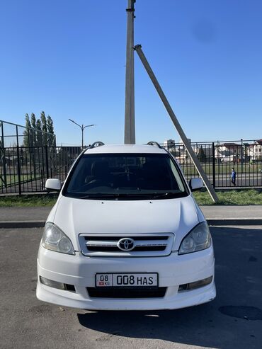 состояние хорошое: Toyota Ipsum: 2001 г., 2.4 л, Автомат, Газ, Минивэн