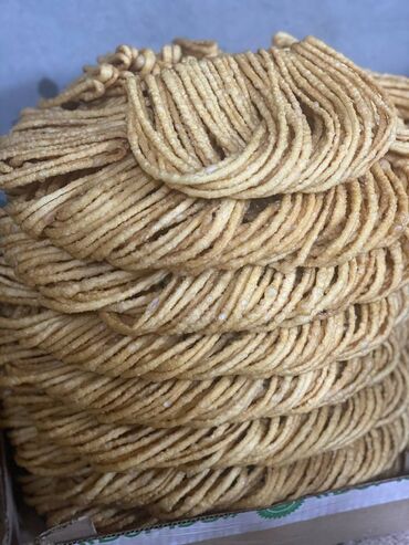 Выпечка, хлебобулочные изделия: Домашняя выпечка в больших прямоугольных формах. Ассортимент: - — 7