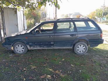 Volkswagen: Volkswagen Passat: 1989 г., 1.8 л, Механика, Бензин, Универсал