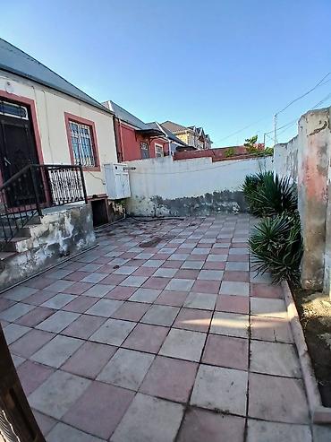 Həyət evləri və villalar: 3 otaqlı, 55 kv. m, Orta təmir — 2
