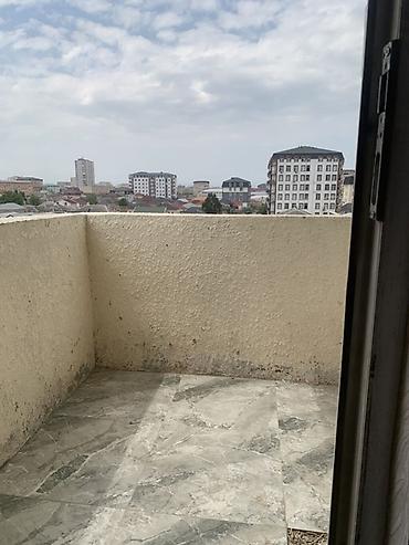 Uzunmüddətli kirayə mənzillər: Ev xırdalanın ən rahat yerlərindən birində yerləşir.Market,məktəb düz — 15