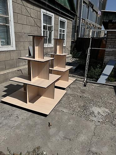 Срочно поэтому 3000 ден сатам а так кымбат алгам полка витрина