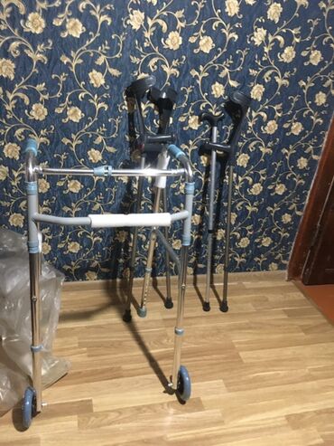 Алкотестеры: Gəzinti üçün alüminium “walker” və qoltuqaltı ağaclar komplekti -