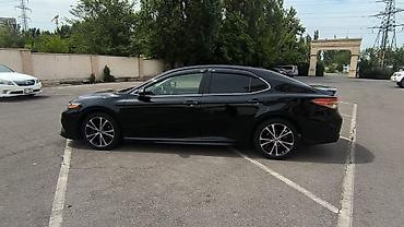 corolla 2018: Toyota Camry: 2018 г., 2.5 л, Автомат, Бензин, Седан — 4