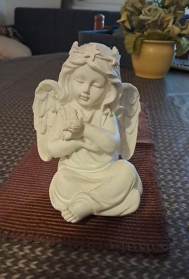 atenci_7 slike: Figura andjela. Gipsana. Visina 15 cm — 2