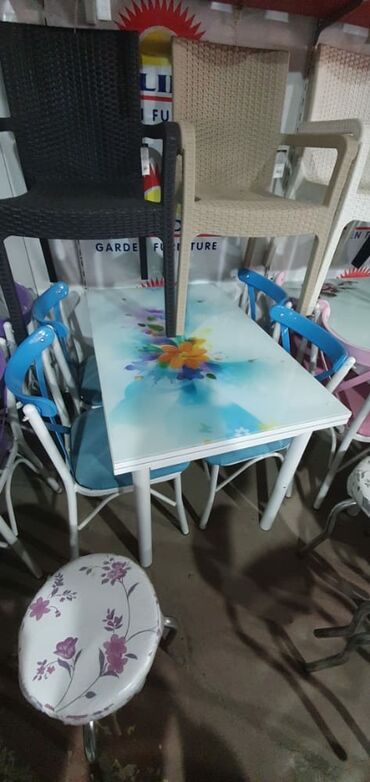 islenmis plastik stol stul: İstanbul ş. İstehsal olan olan mətbəx oturacağ və masa dəsti 110 sm