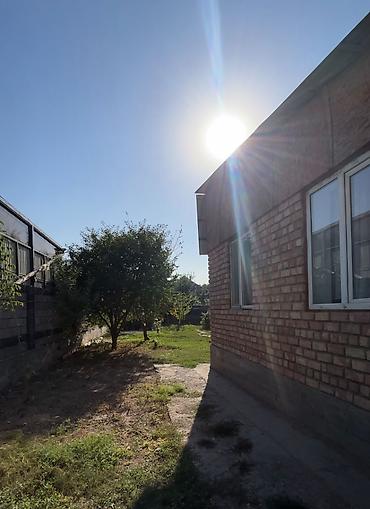 каракол жарнамасы: 🏡 ПРОДАЁТСЯ ДОМ НА ПЕРВОЙ ЛИНИИ — СЕЛО АК-ЖОЛ 📍 Ул. Манаса, первая — 1