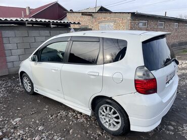Honda: Honda Fit: 2004 г., 1.3 л, Вариатор, Бензин, Хэтчбэк — 13