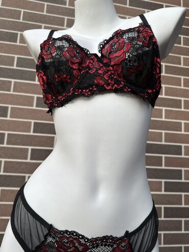 белая ночная сорочка: Комплект, Бюстгальтер, С кружевом