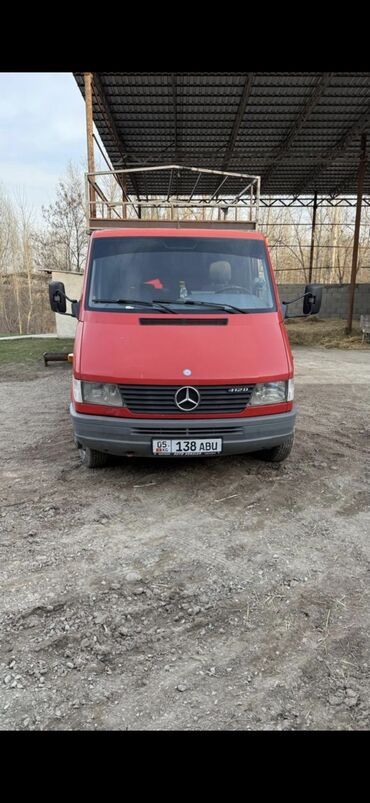 Легкий грузовой транспорт: Легкий грузовик, Mercedes-Benz, Дубль, Б/у at lalafo.kg Легкий грузовой транспорт: Легкий грузовик, Mercedes-Benz, Дубль, Б/у