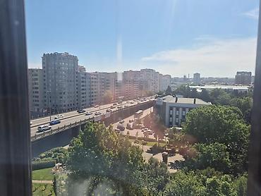 ayna sultanova: Bakı, 8-ci mikrorayon, 3 otaqlı, Köhnə tikili, m. Gənclik, 80 kv. m — 1