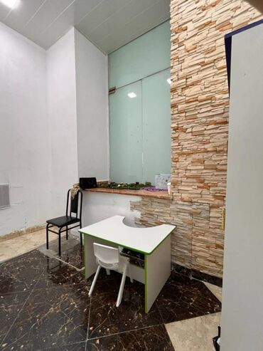 Ofislər: Nərimanov metrosuna yaxın, ümumi sahəsi 90 kv/m olan, 4 otaqlı ofis -da lalafo.az — 8 Ofislər: Nərimanov metrosuna yaxın, ümumi sahəsi 90 kv/m olan, 4 otaqlı ofis — 8