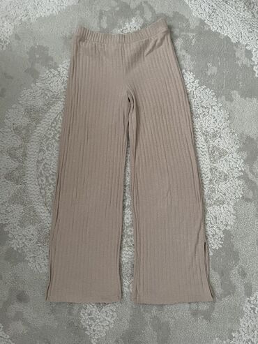 comma pantalone: M (EU 38), L (EU 40), Regular rise, Straight