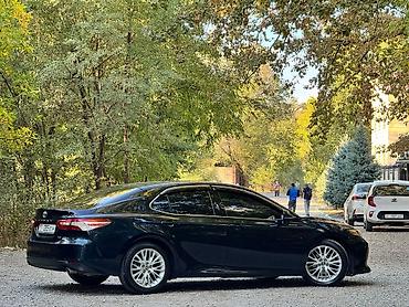 Toyota: Toyota Camry: 2018 г., 2.5 л, Автомат, Бензин, Седан — 2
