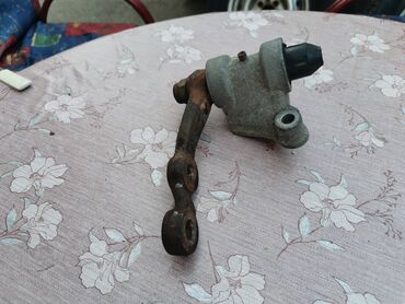 Auto delovi: Nosač spona Lada 7 Riva br. 1 i 2. Polovno, očuvano, sa ležajevima — 9