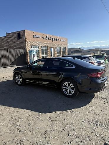 Renault: Renault : 2018 г., 2 л, Автомат, Газ, Седан — 11