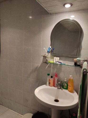 Köhnə tikili: Bakı, 2 otaqlı, Köhnə tikili, m. Memar Əcəmi, 36 kv. m -da lalafo.az — 14 Köhnə tikili: Bakı, 2 otaqlı, Köhnə tikili, m. Memar Əcəmi, 36 kv. m — 14