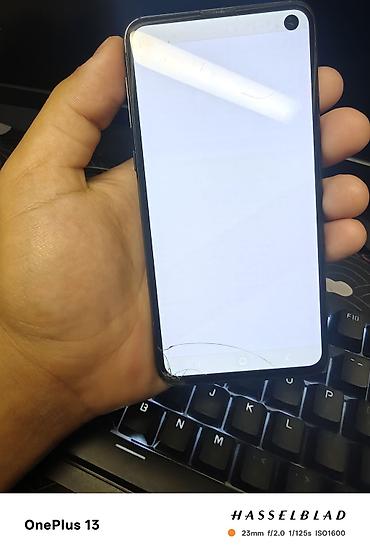 Мобильные телефоны и аксессуары: Samsung Galaxy S10e, Б/у, 128 ГБ, цвет - Черный, 1 SIM — 7