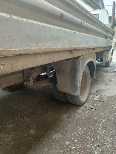 Грузовики: Грузовик, Ford, Стандарт, 3 т