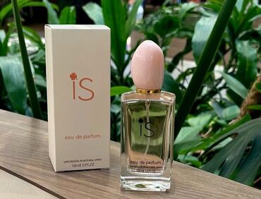 Ətriyyat: “Si” markalı Eau de parfum. 100 ml-lik şüşə qablaşmada təqdim olunur
