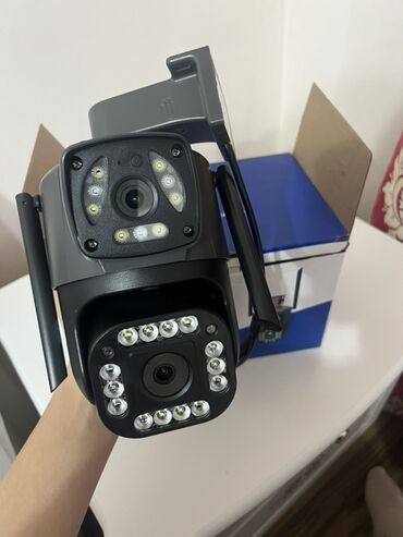 камеры видеонаблюдения для дома: Уличная Wi‑Fi v380 камера видеонаблюдения с поворотом и зумом - Две