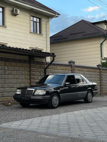 мерседес f700: Mercedes-Benz E-Class: 1993 г., 2.2 л, Механика, Бензин, Седан