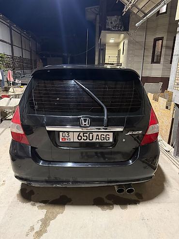 бутка бу: Honda Fit: 2002 г., 1.3 л, Кол менен иштөөчү, Бензин, Хетчбек — 2