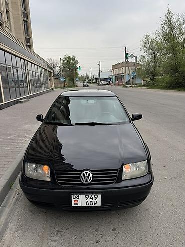 Унаа сатуу: Volkswagen Bora: 2002 г., 2 л, Кол менен иштөөчү, Бензин, Седан — 4