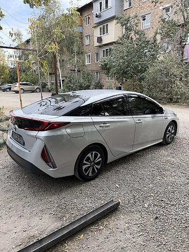 аванте 2017: Toyota Prius: 2017 г., 1.8 л, Вариатор, Гибрид, Лифтбек — 8