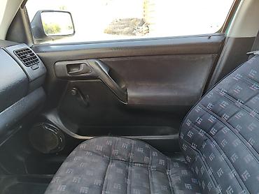 Volkswagen: Volkswagen Golf: 1992 г., 1.8 л, Механика, Бензин, Хэтчбэк — 9