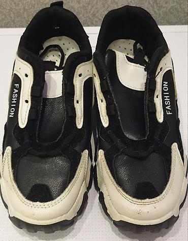 Детская обувь: Продаю ботасы. (3пары). в отличном состоянии. без брака. - Назначение — 5