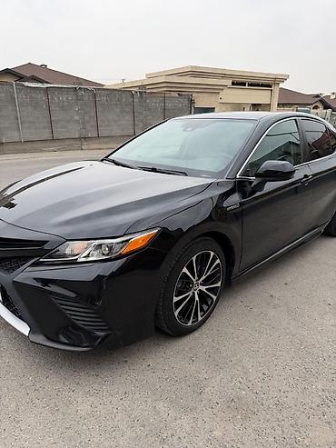 кой кыркан машына: Toyota Camry Hybrid, седан, черный цвет кузова.Марка: Toyota Camry 70 — 2