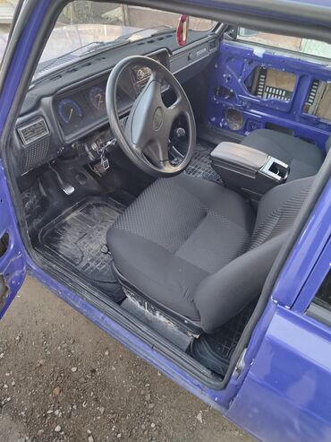 ВАЗ (ЛАДА): ВАЗ (ЛАДА) 2107: 2005 г., Механика, Бензин, Седан — 4