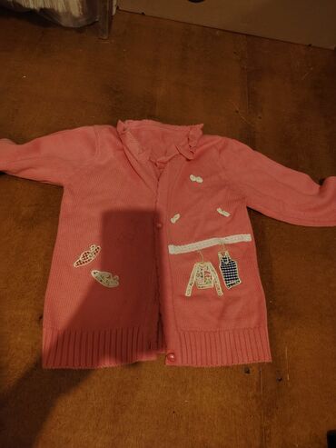 Jaketlər: Qiymetler ferqlidir. Wekilleri cevirin😊Uşaq kardiqanları dəsti - — 12