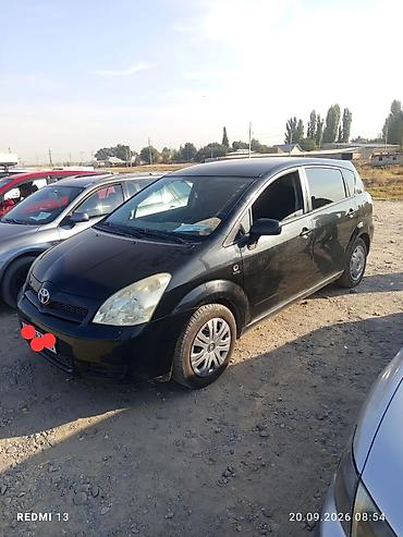 red cell: Toyota Corolla Verso: 2004 г., Механика, Бензин, Минивэн — 4