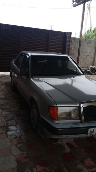 стекло w124: Mercedes-Benz E-класс W124, седан, серебристый цвет. Ключевые
