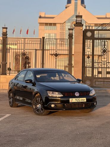 крыло нексия 1: Volkswagen Jetta: 2012 г., 1.6 л, Автомат, Бензин, Седан