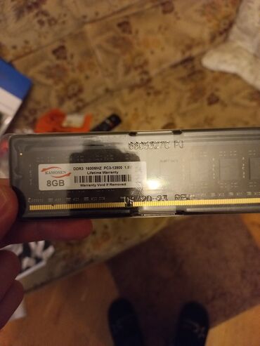 ram ddr3 4gb: Operativ yaddaş (RAM) Kingston, 8 GB, 1600 Mhz, DDR3, PC üçün, İşlənmiş