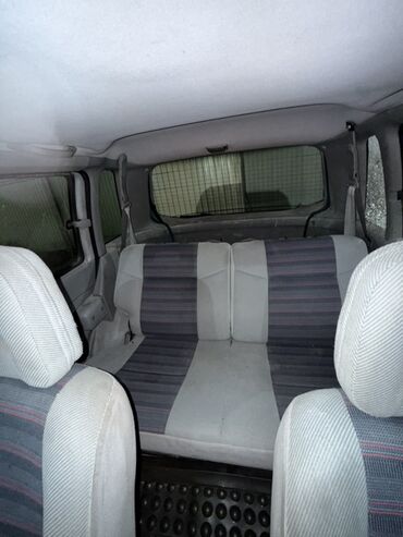 Mitsubishi: Mitsubishi Space Runner: 1993 г., 1.8 л, Механика, Бензин — 6