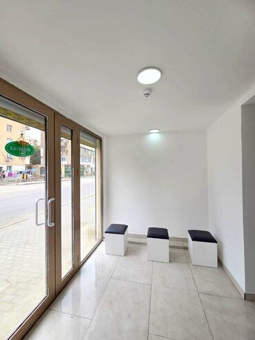 Kommersiya daşınmaz əmlakının satışı: Nərimanovda Azinko Binalarının yanında, əsas yolun qırağında Tam — 11