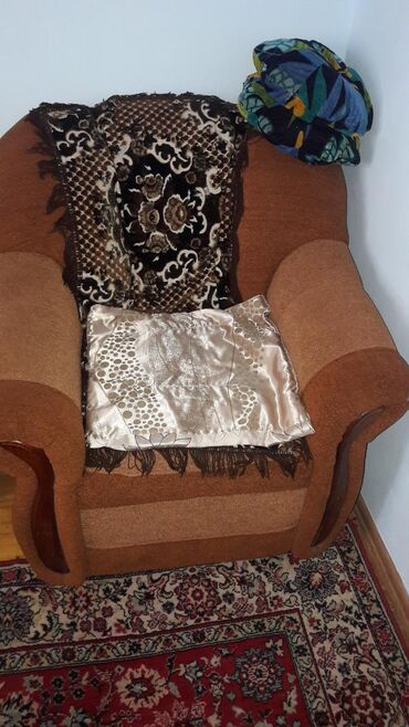диван с креслой: Новый