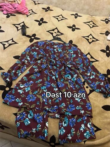 Pencəklər: Qadın geyimləri – müxtəlif modellər - Qara qısa bleizer: klassik — 55