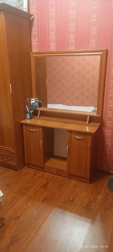 сколько стоит алмазная мозаика в бишкеке: Даараткана үчүн үстөл, Күзгүсү менен, Башка материал