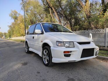 Mitsubishi: Mitsubishi RVR: 1997 г., 2 л, Механика, Бензин, Минивэн