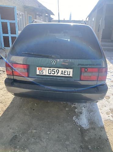 Volkswagen: Volkswagen Passat: 1995 г., 1.8 л, Механика, Бензин, Универсал at lalafo.kg — 3 Volkswagen: Volkswagen Passat: 1995 г., 1.8 л, Механика, Бензин, Универсал — 3