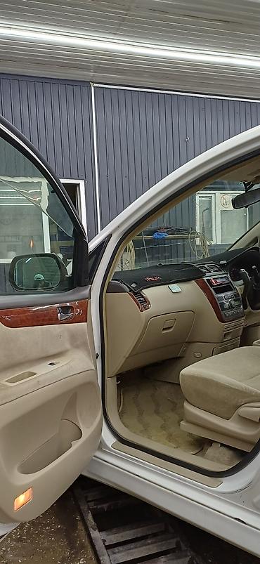 Унаа сатуу: Toyota Ipsum: 2003 г., 2.4 л, Автомат, Бензин — 2