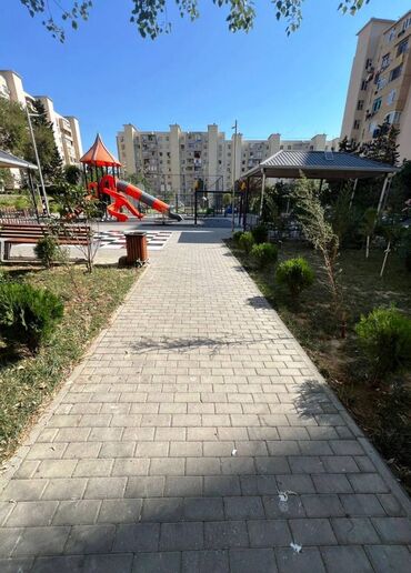 Köhnə tikili: Bakı, Həzi Aslanov qəs., 2 otaqlı, Köhnə tikili, m. Həzi Aslanov, 60 kv. m — 18