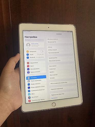ipad 64: Планшет, Apple, память 128 ГБ, 9" - 10", Wi-Fi, Б/у, Детский цвет - Серебристый — 5